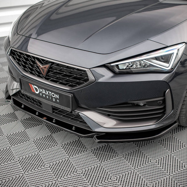 Frontläpp V.3 för Cupra Leon Mk1