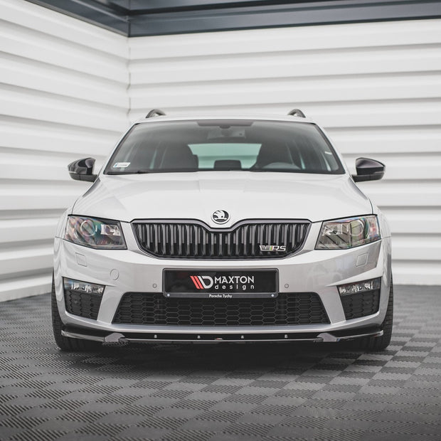 Frontläpp V.3 för Skoda Octavia RS Mk3