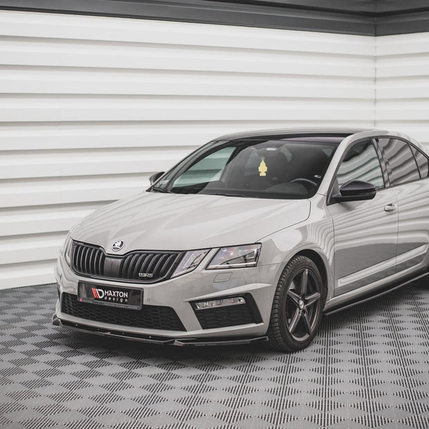 Frontläpp V.3 för Skoda Octavia RS Mk3 Facelift