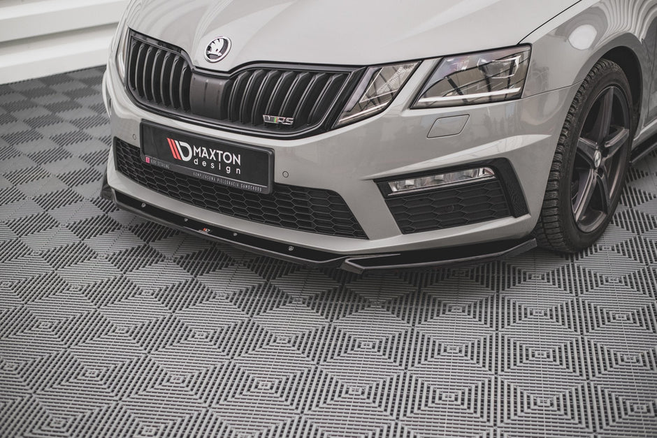 Frontläpp V.3 för Skoda Octavia RS Mk3 Facelift
