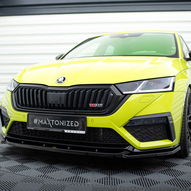 Frontläpp V.3 för Skoda Octavia RS Mk4