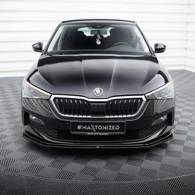 Frontläpp V.3 för Skoda Scala