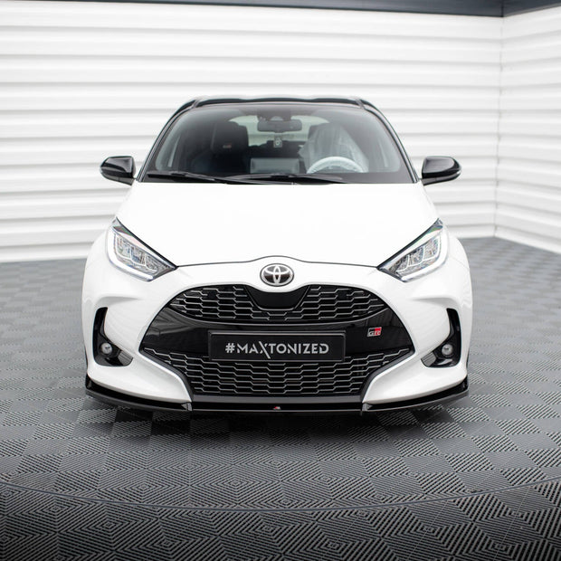 Frontläpp V.3 för Toyota Yaris Mk4