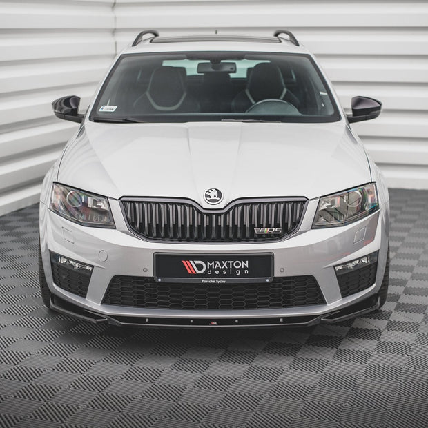 Frontläpp V.4 för Skoda Octavia RS Mk3