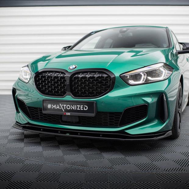 Frontläpp V.9 för BMW M135i F40