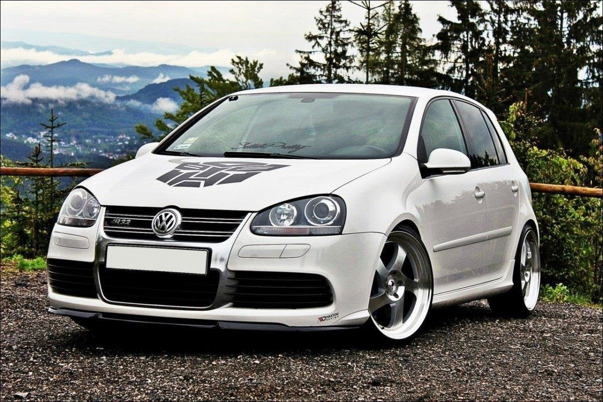 Frontläpp för Volkswagen Golf Mk5 R32 Cupra
