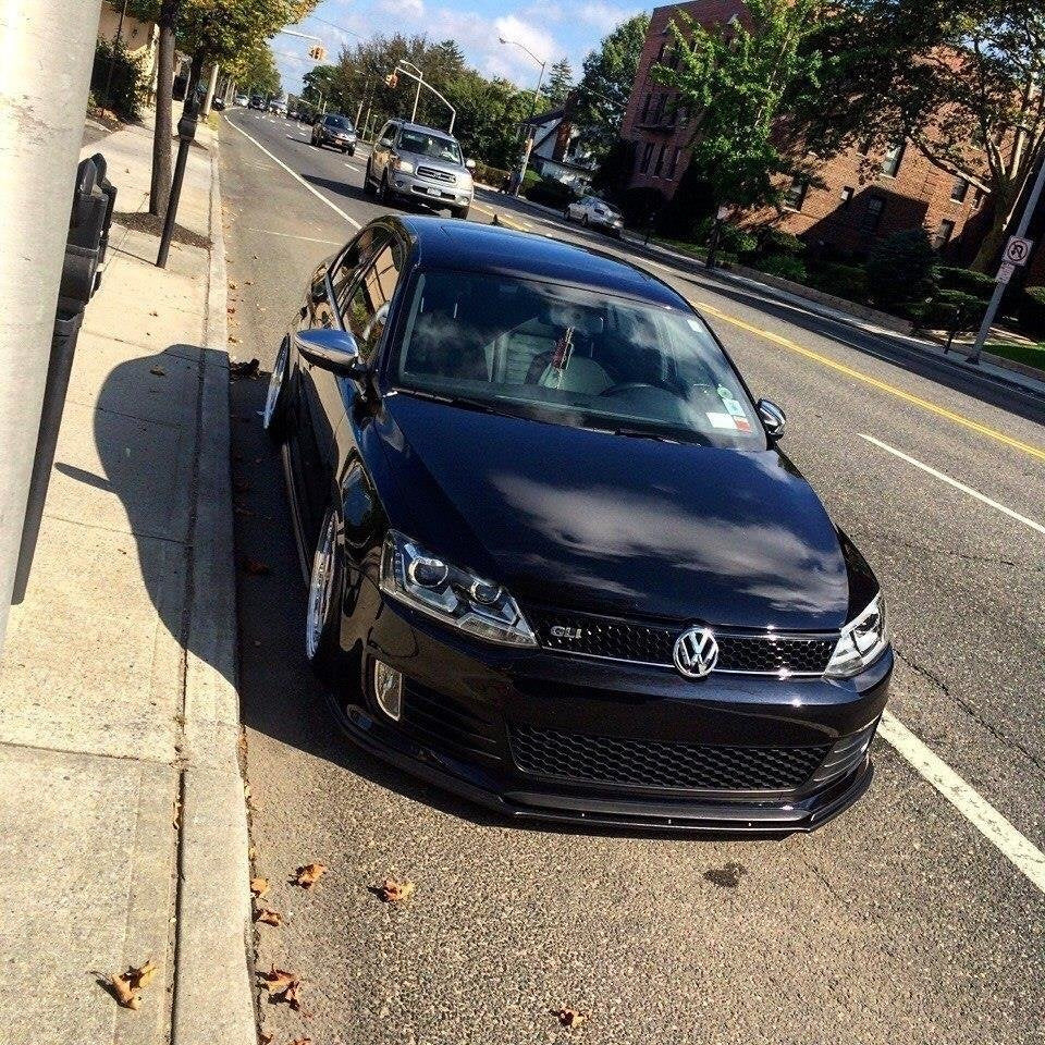Frontläpp för Volkswagen Jetta Mk6 GLI