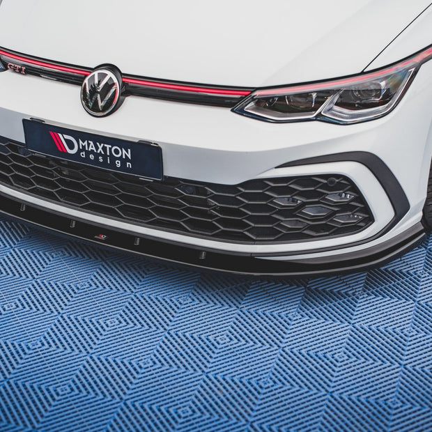 Frontläpp för Volkswagen Golf GTI / GTE / GTD / R-Line Mk8