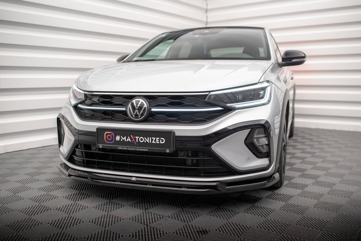 Frontläpp för Volkswagen Taigo R-Line Mk1