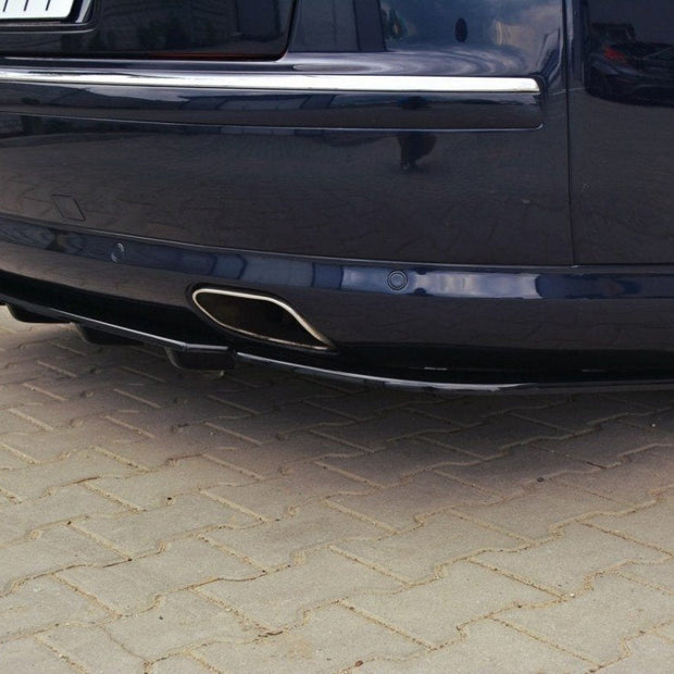 Bakre Splitter för Audi A8 W12 D3 (with vertical bars)
