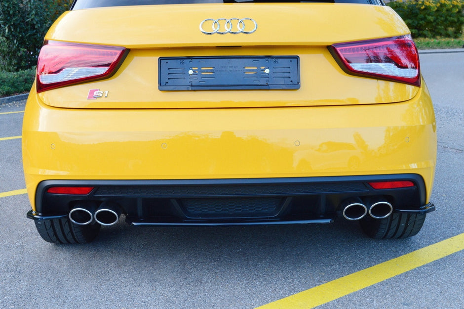 Bakre Splitter för Audi S1 8X