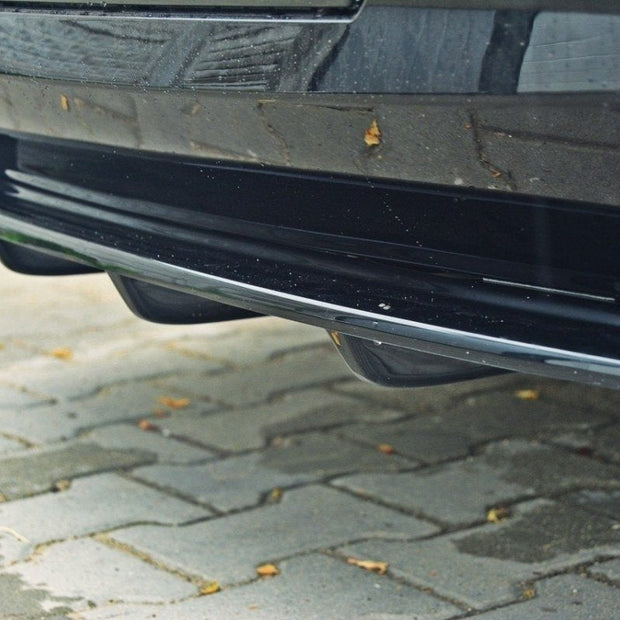 Maxton Design Bakre splitter – BMW 5 M-Pack Sedan/Touring F10/F11 (fits two double Exhaust ends)