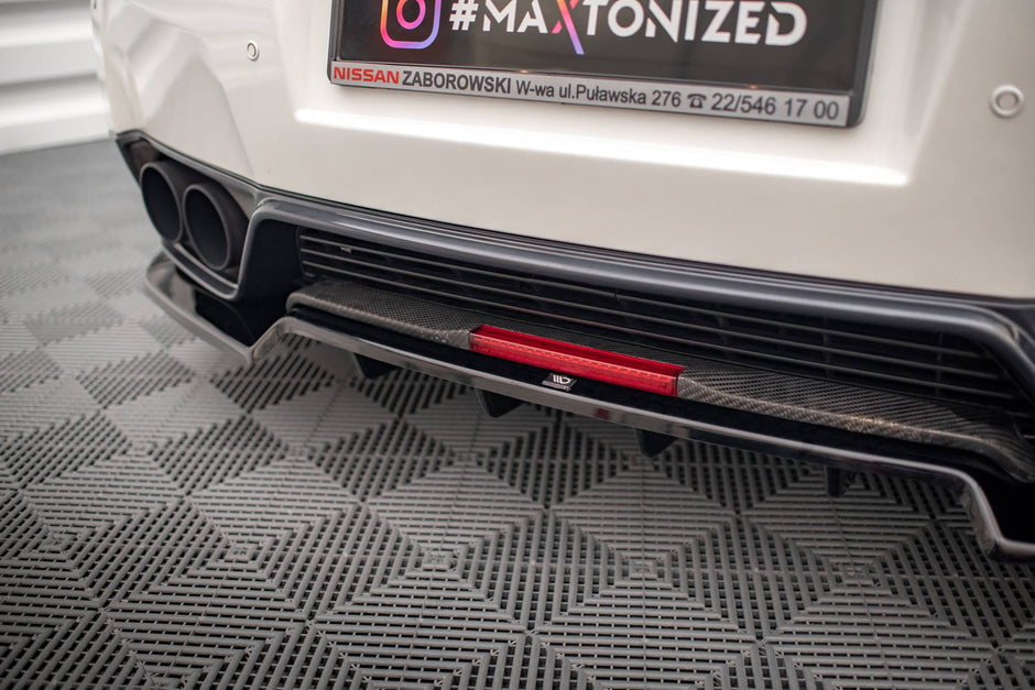 Bakre Splitter + Flaps för Nissan GTR R35 Facelift
