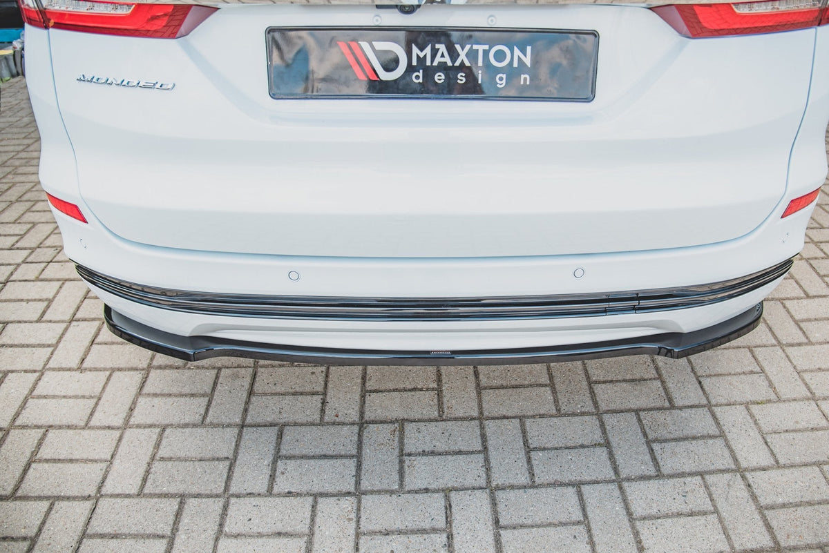 Bakre Splitter för Ford Mondeo Estate Platinium Mk5 Facelift