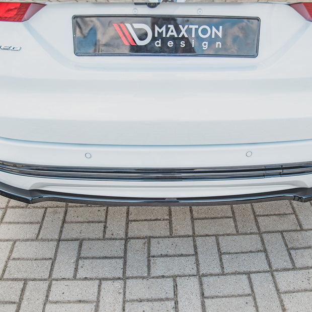 Bakre Splitter för Ford Mondeo Estate Platinium Mk5 Facelift