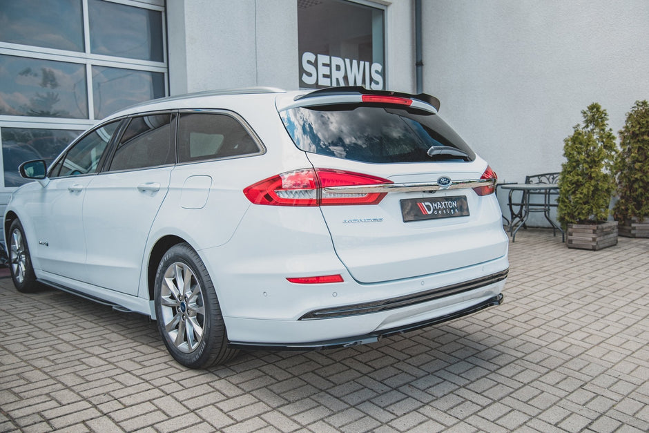 Bakre Splitter för Ford Mondeo Estate Platinium Mk5 Facelift