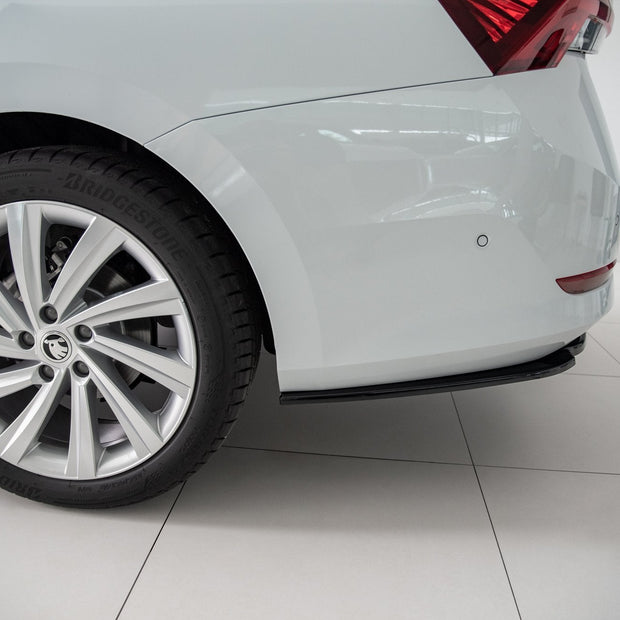 Bakre Splitter för Skoda Octavia Mk4