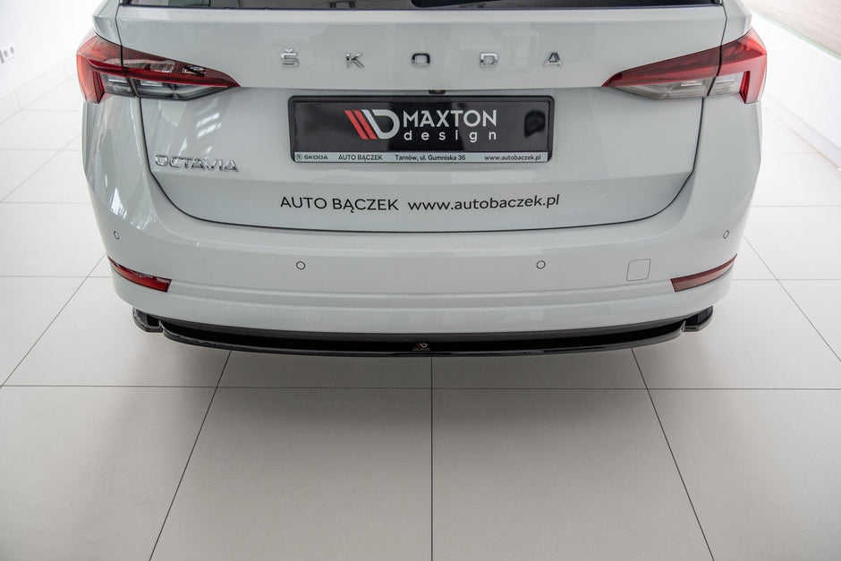 Bakre Splitter för Skoda Octavia Mk4