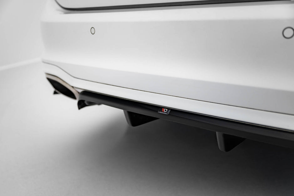 Central Bakre Splitter (With Vertical Bars) för Ford Focus Vignale Estate Mk4