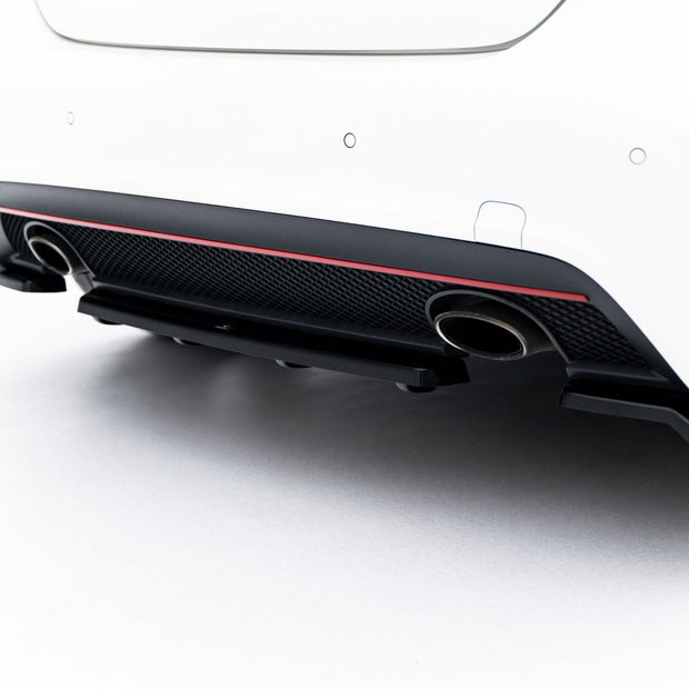 Maxton Design Bakre splitter med vertikala fenor – Mercedes-Benz W176 AMG-LINE