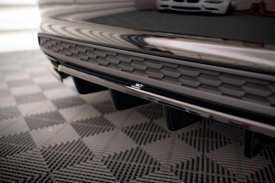 Bakre Splitter (With Vertical Bars) för Audi A3 S-Line Sedan 8Y