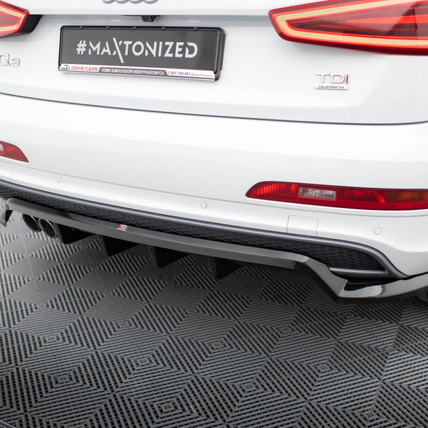 Bakre Splitter (With Vertical Bars) för Audi Q3 S-line 8U
