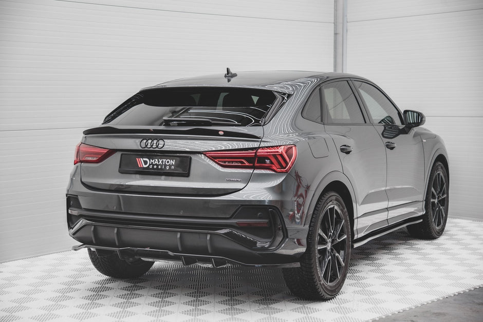 Bakre Splitter (With Vertical Bars) för Audi Q3 Sportback S-Line F3