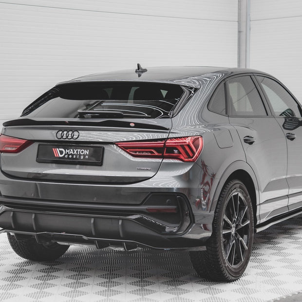 Bakre Splitter (With Vertical Bars) för Audi Q3 Sportback S-Line F3