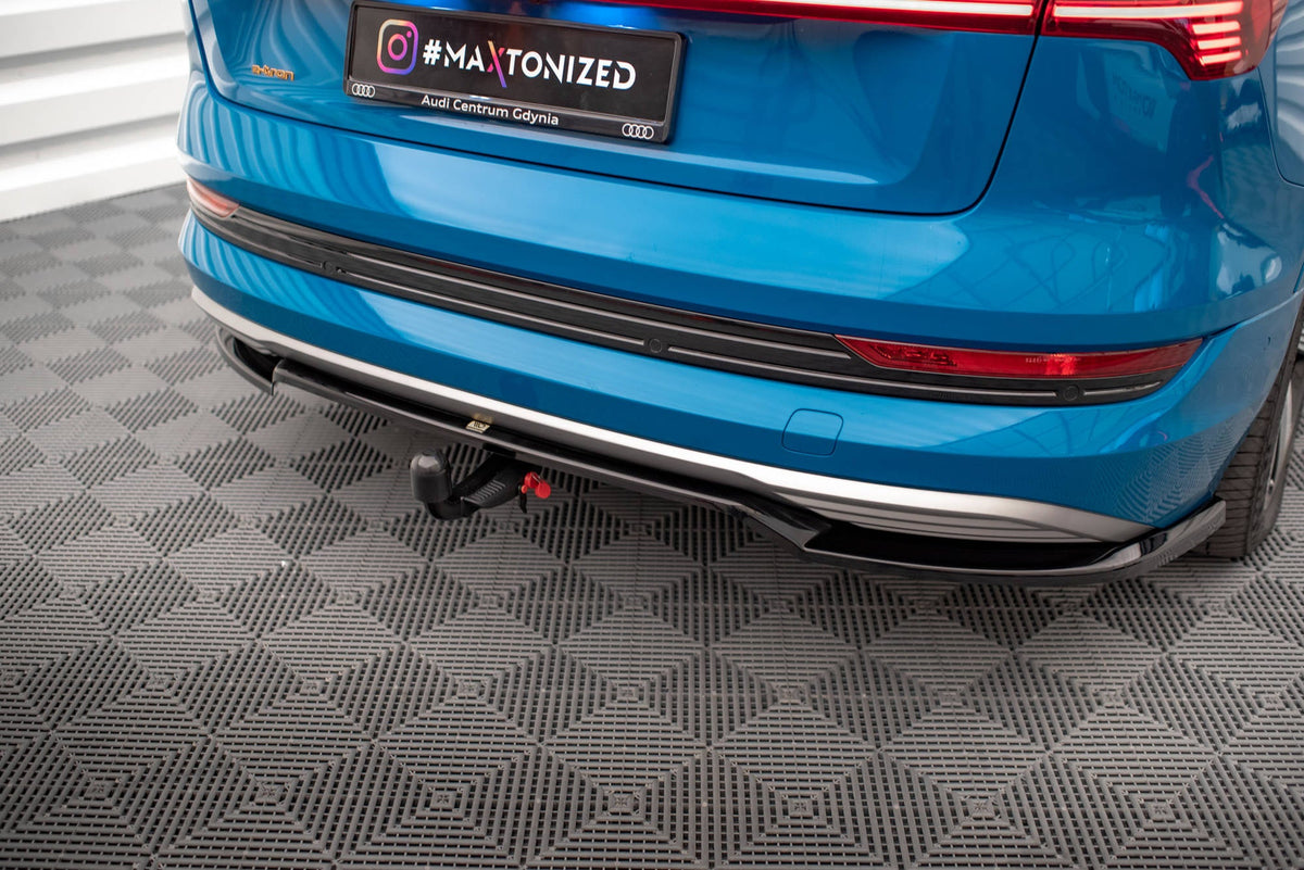 Bakre Splitter (With Vertical Bars) för Audi e-tron