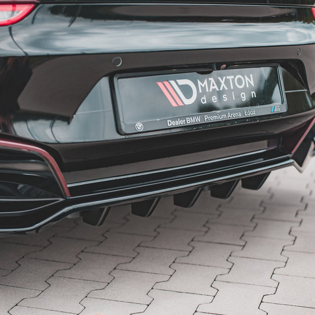 Bakre Splitter (With Vertical Bars) för BMW i8