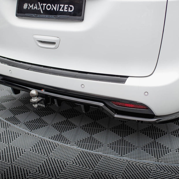 Bakre Splitter (With Vertical Bars) för Chrysler Pacifica Mk2 Facelift