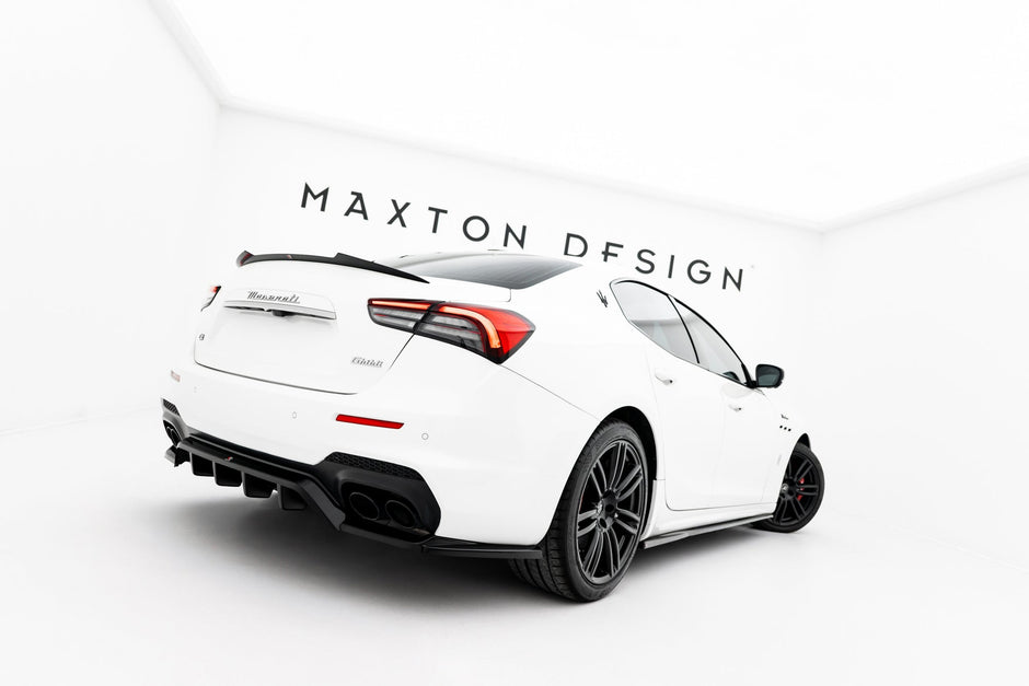 Bakre Splitter (With Vertical Bars) för Maserati Ghibli Modena Mk3 Facelift
