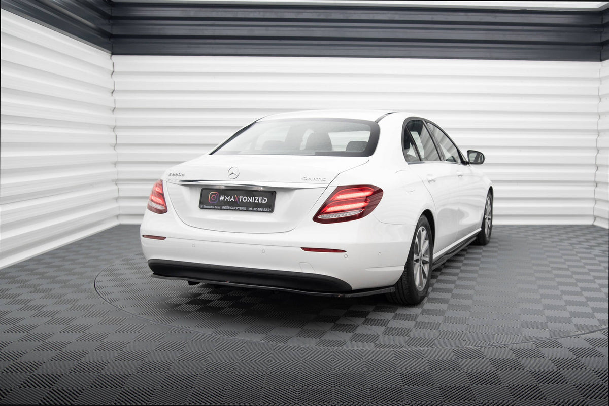 Bakre Splitter (With Vertical Bars) för Mercedes-Benz E W213