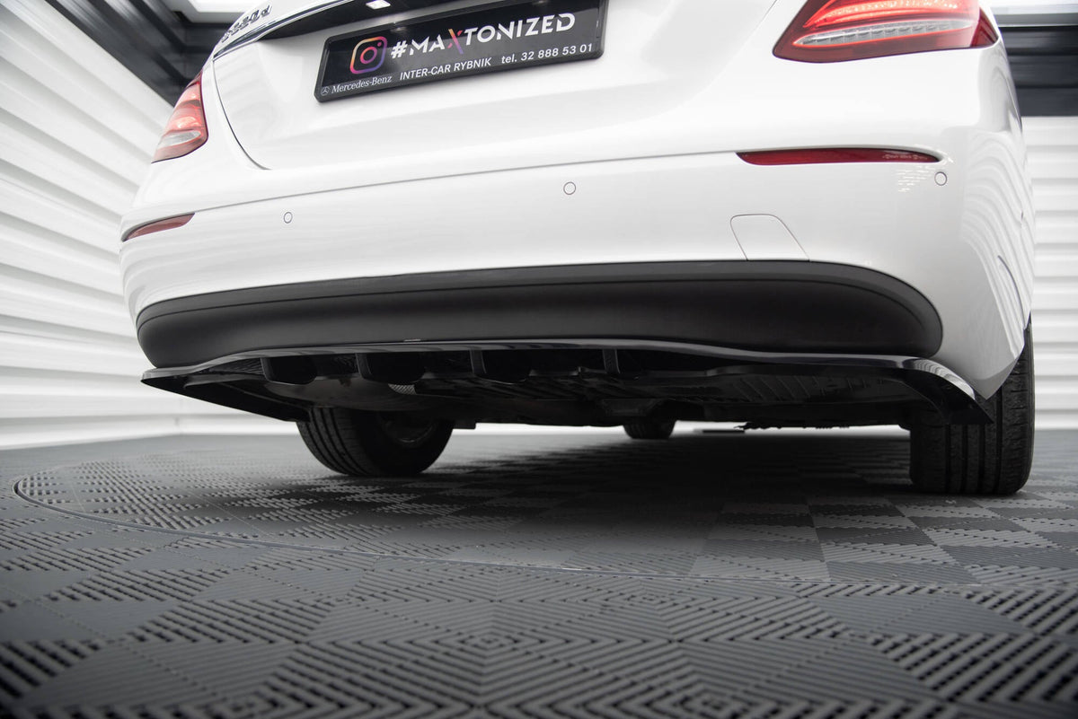 Bakre Splitter (With Vertical Bars) för Mercedes-Benz E W213