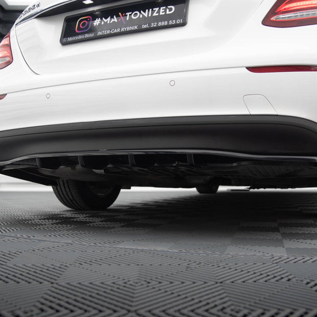Bakre Splitter (With Vertical Bars) för Mercedes-Benz E W213