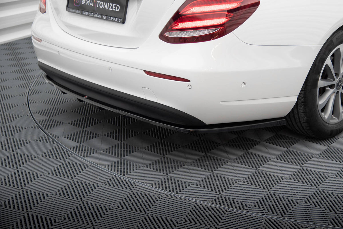 Bakre Splitter (With Vertical Bars) för Mercedes-Benz E W213