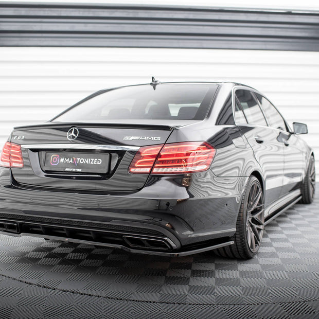 Bakre Splitter (With Vertical Bars) för Mercedes-Benz E63 AMG Sedan W212 Facelift