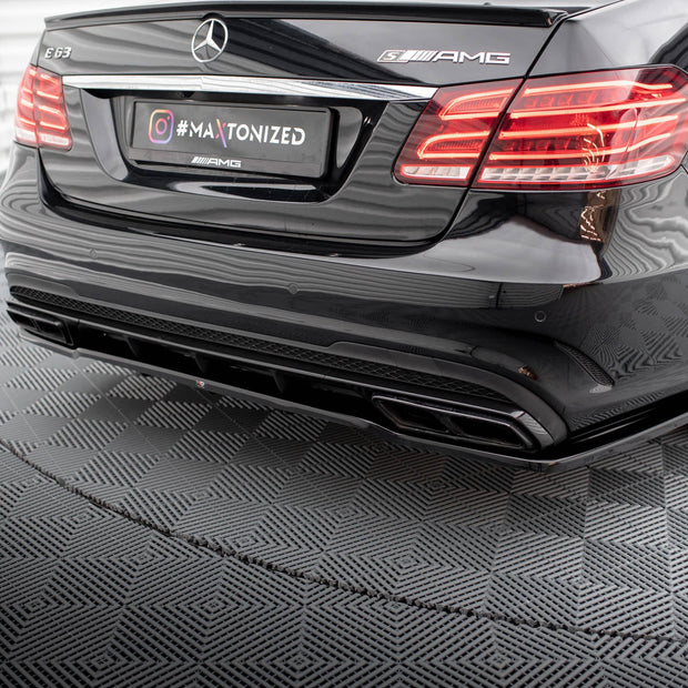 Bakre Splitter (With Vertical Bars) för Mercedes-Benz E63 AMG Sedan W212 Facelift