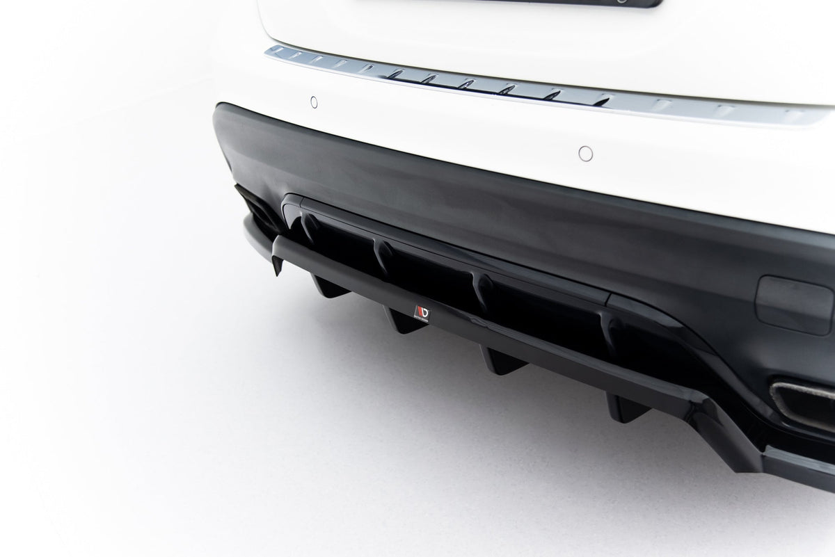 Bakre Splitter (With Vertical Bars) för Mercedes-Benz GLA 45 AMG X156 Facelift