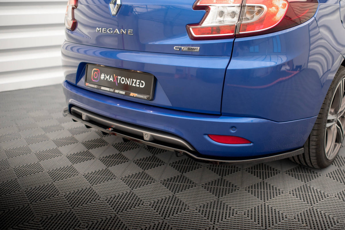 Bakre Splitter (With Vertical Bars) för Renault Megane GT Line Grandtour Mk3 Facelift