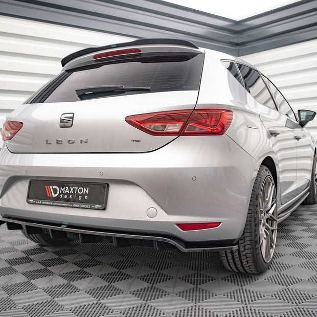 Bakre Splitter (With Vertical Bars) för Seat Leon Hatchback Mk3
