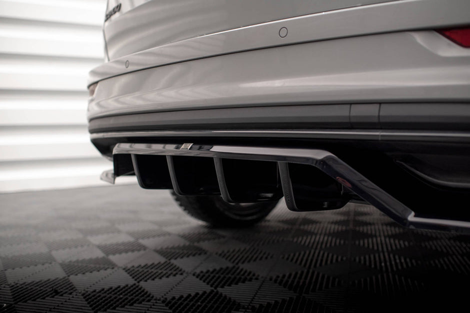 Bakre Splitter (With Vertical Bars) för Skoda Karoq Sportline Mk1 Facelift