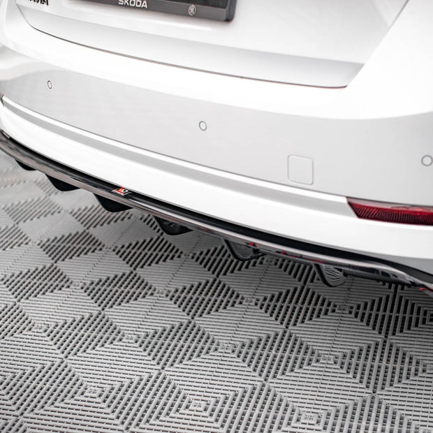 Bakre Splitter (With Vertical Bars) för Skoda Octavia Mk4