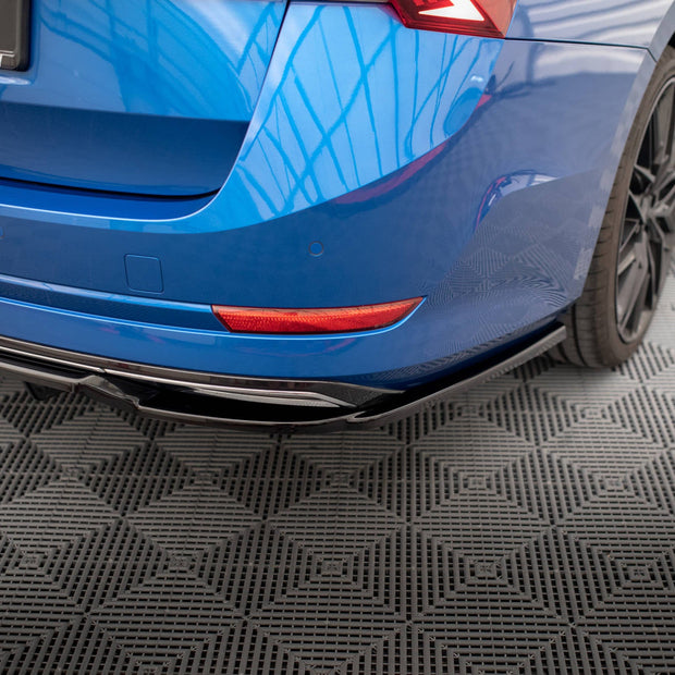 Bakre Splitter (With Vertical Bars) för Skoda Octavia Sportline Mk4