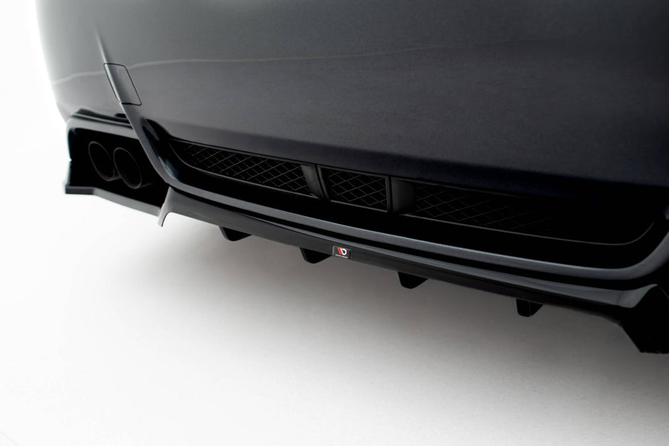 Bakre Splitter (With Vertical Bars) för Subaru Impreza WRX STI Mk3 Facelift