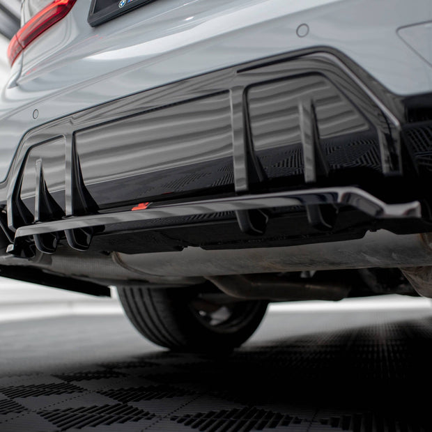 Bakre Splitter (With Vertical Bars) V.1 för BMW M340i G20 / G21 Facelift