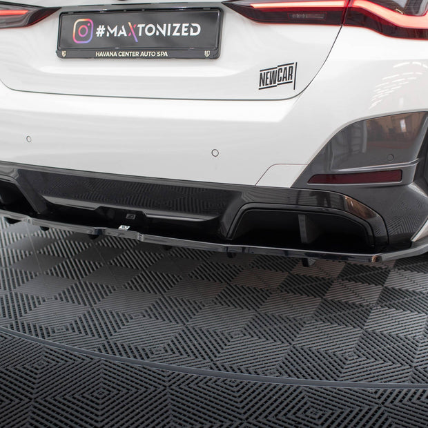 Bakre Splitter (With Vertical Bars) V.1 för BMW i4 M-Pack G26