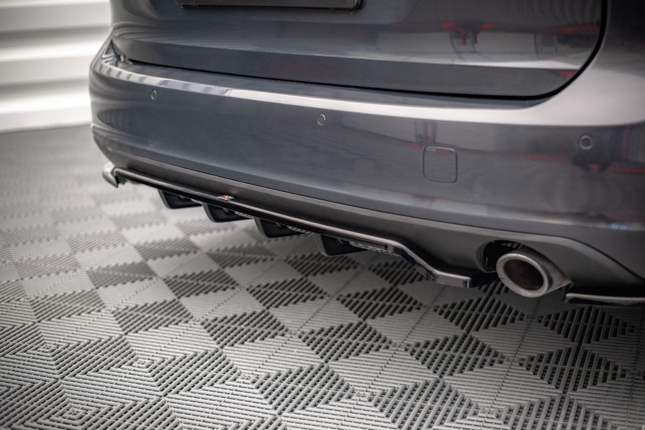 Bakre Splitter (With Vertical Bars) V.1 för Volvo V90 Mk2