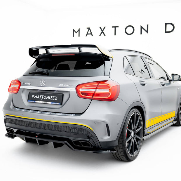 Bakre Splitter (With Vertical Bars) V.2 för Mercedes-Benz GLA 45 AMG X156
