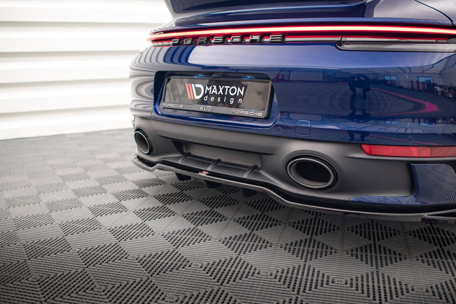 Bakre Splitter (With Vertical Bars) V.2 för Porsche 911 Carrera Aero / Carrera GTS 992